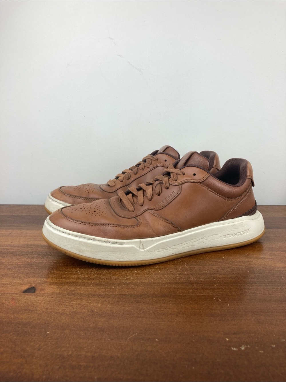 Cole Haan Grandpro Crossover Sneaker Shoes British Tan/Ivory C36474 Men's 9.5M.